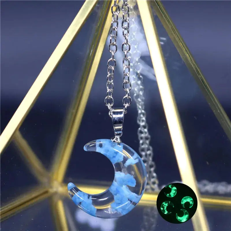 Chic Transparent Luminous Resin Round Ball Pendant Necklace Women Men Fashion Blue Sky Clouds Birds Necklace Jewelry theelegancejewellery