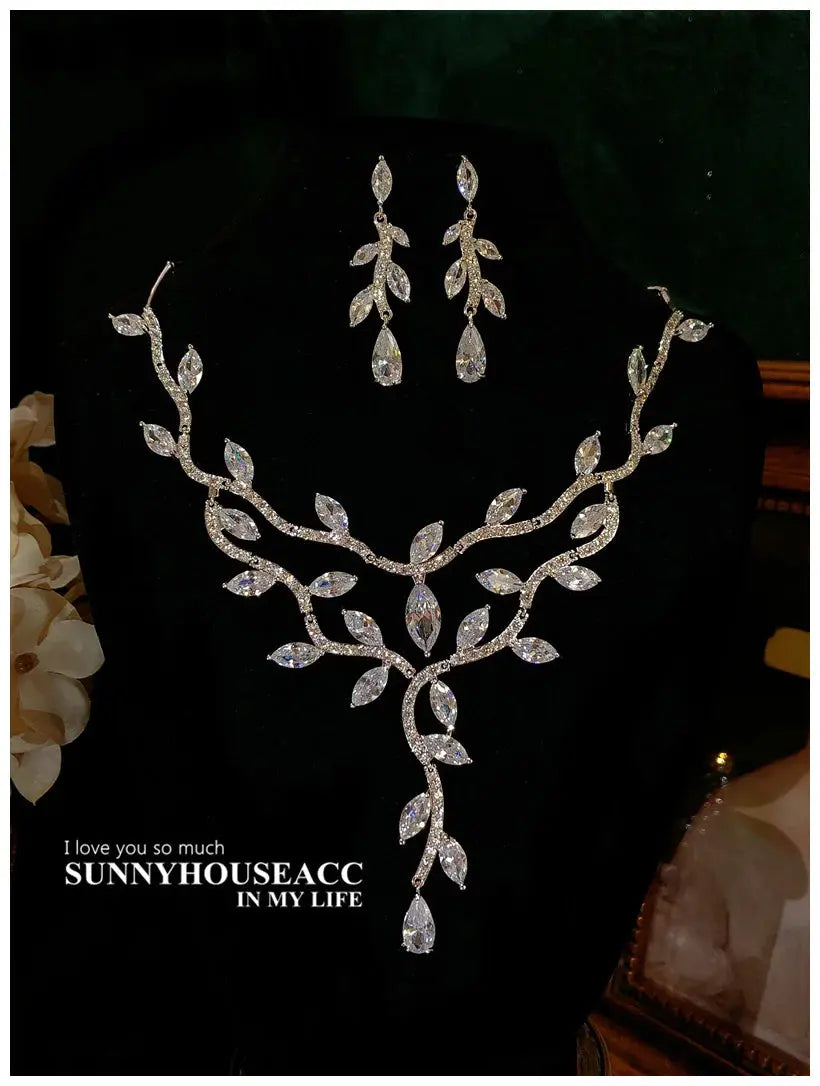 Fine Jewelry Sets For Women S925 Sterling Necklace Top Quality Floral Design Earrings Shinning Party Wedding Accessories Set theelegancejewellery