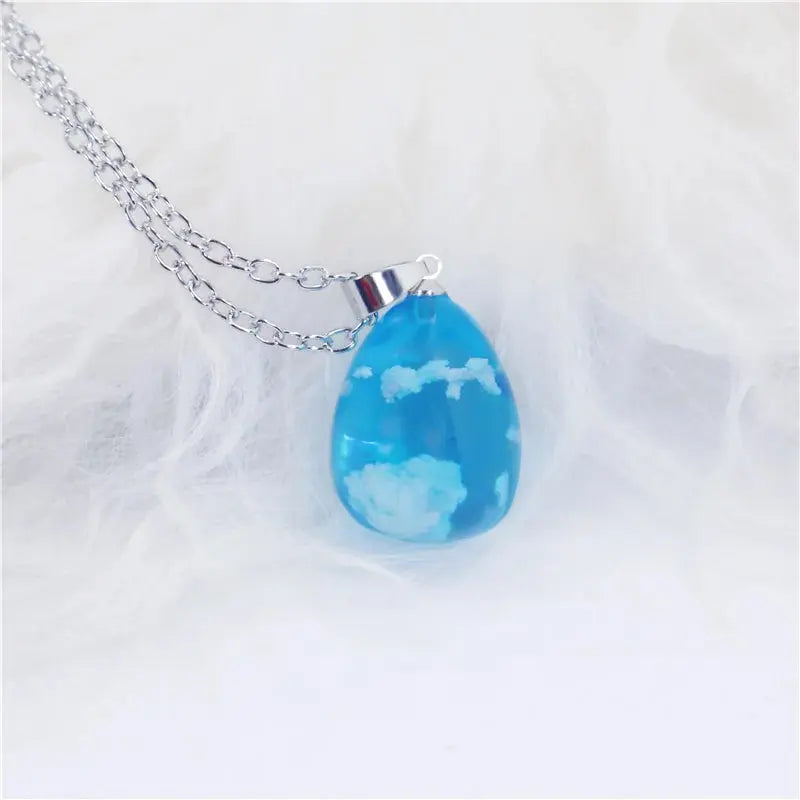 Chic Transparent Luminous Resin Round Ball Pendant Necklace Women Men Fashion Blue Sky Clouds Birds Necklace Jewelry theelegancejewellery