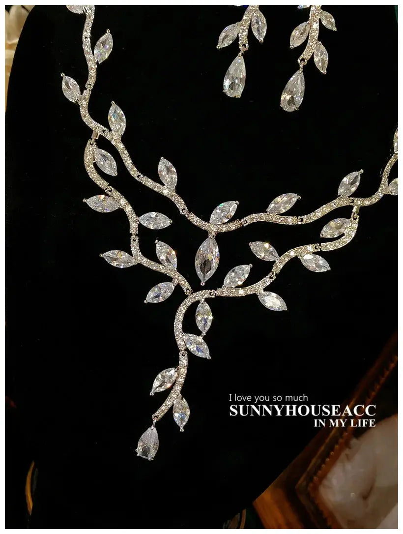 Fine Jewelry Sets For Women S925 Sterling Necklace Top Quality Floral Design Earrings Shinning Party Wedding Accessories Set theelegancejewellery