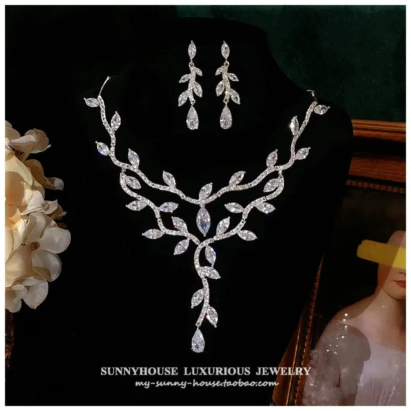 Fine Jewelry Sets For Women S925 Sterling Necklace Top Quality Floral Design Earrings Shinning Party Wedding Accessories Set theelegancejewellery