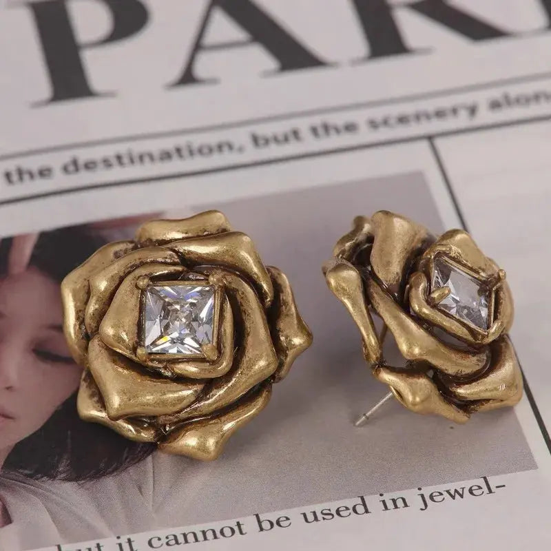 Trendy Jewelry Elegant Temperament Metal Flower Earrings For Women Female Gifts Delicate Design Ear Accessories Hot Selling theelegancejewellery