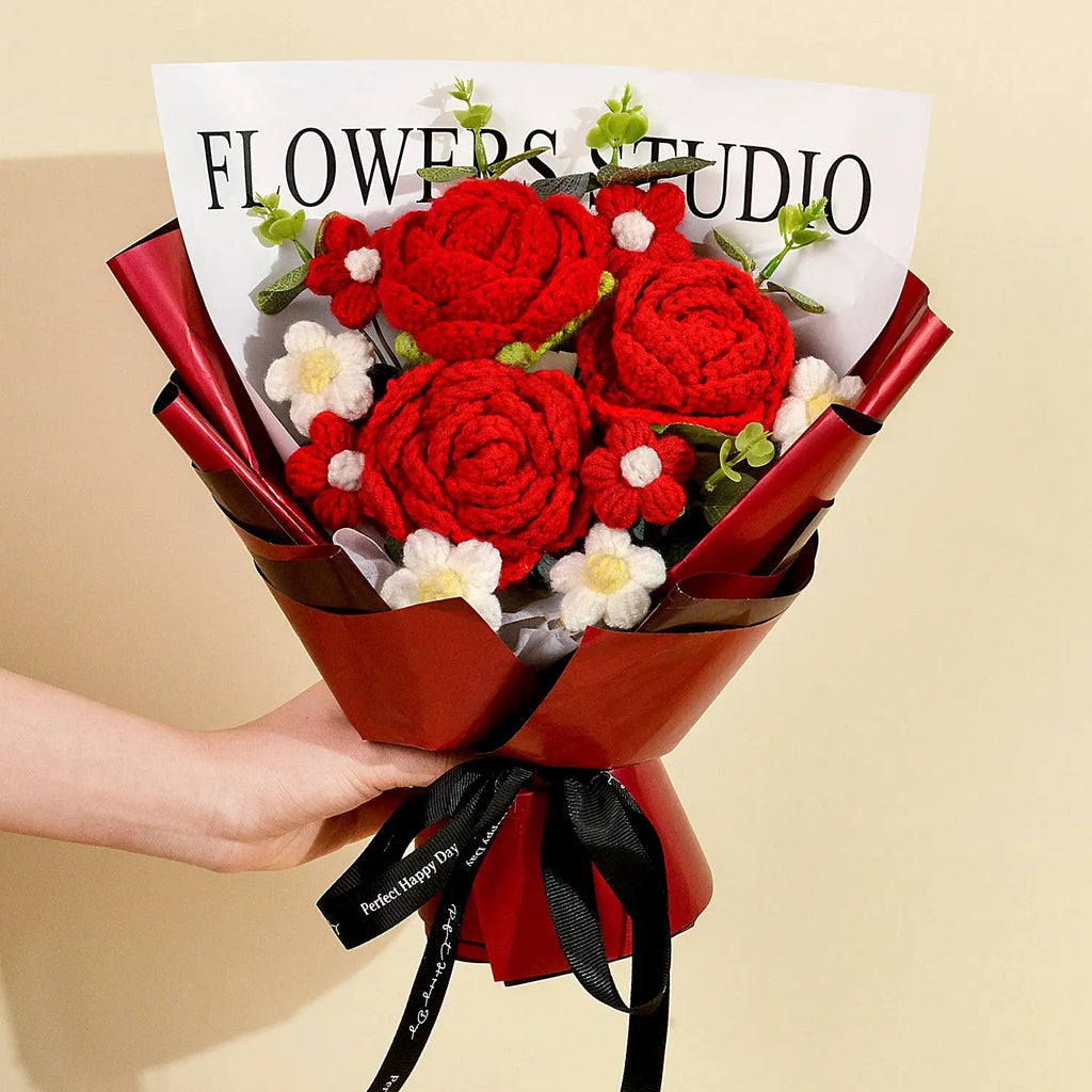 Crochet Red Rose Bouquet theelegancejewellery