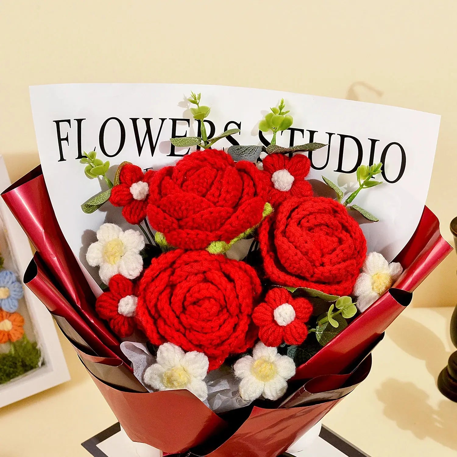 Crochet Red Rose Bouquet theelegancejewellery