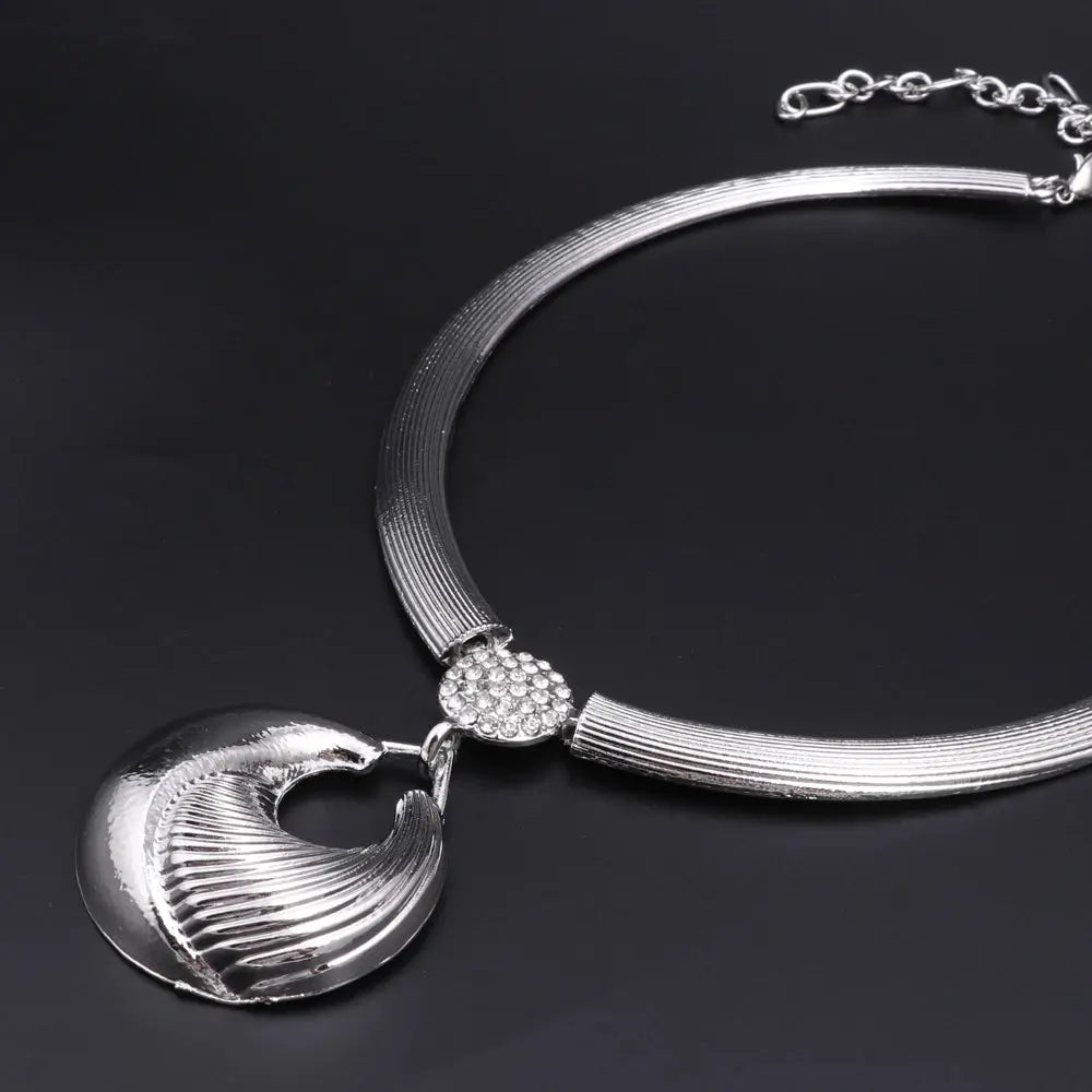 Dubai Jewelry Set For Women Silver Plated Luxury Necklace Earrings Bracelet And Ring Set Jewelry For Wedding Party Trending ﻿ theelegancejewellery