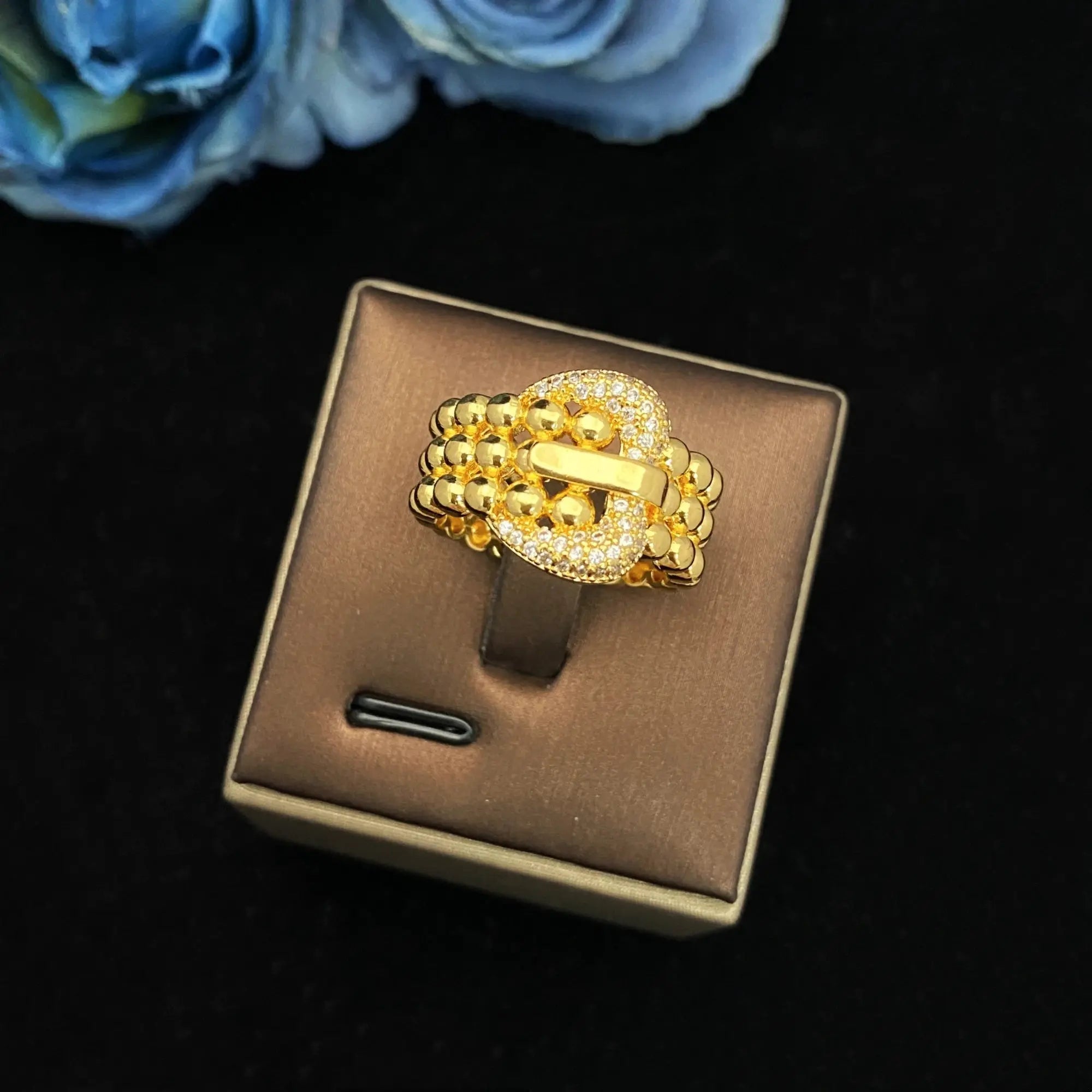JRH Trendy Women’s Jewelry 4Piece Set Necklace Earrings Ring Bracelet Gold Plated Craf Zircon Design Versatile for Parties Dates theelegancejewellery