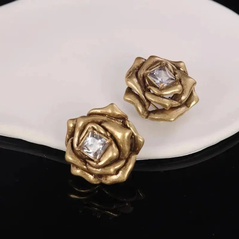 Trendy Jewelry Elegant Temperament Metal Flower Earrings For Women Female Gifts Delicate Design Ear Accessories Hot Selling theelegancejewellery