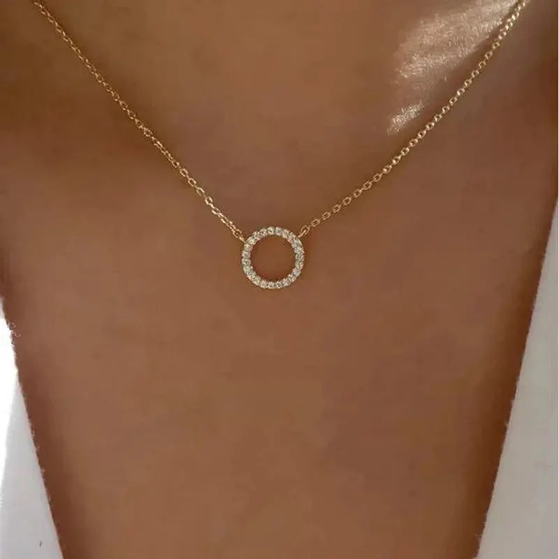 Fashion Trend Elegant Jewelry Simple Crystal Circle Pendant Necklace Golden Color Unquie Women Necklace Party Gift Wholesale theelegancejewellery