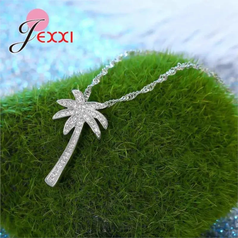 Latest Fashion Jewelry Crystal Necklace For Girl Popular 925 Sterling Silver Necklace For Women Wedding Anniversary Party theelegancejewellery