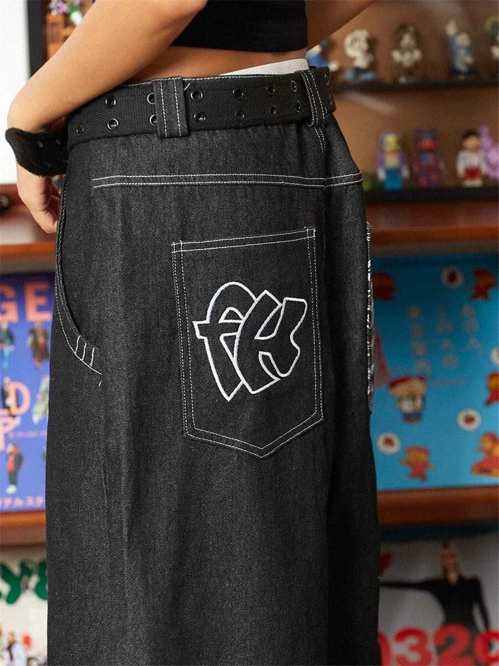 Women's Embroidery Baggy Jeans