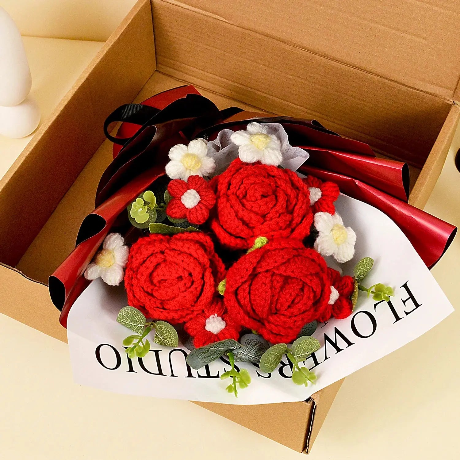 Crochet Red Rose Bouquet theelegancejewellery
