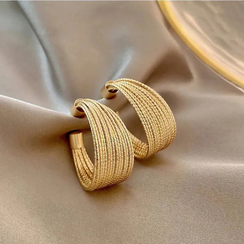 New Fashion Trend Unique Design Elegant Delicate Retro Exaggerated Multilayer Stud Earrings Women Jewelry Party Gifts Wholesale theelegancejewellery