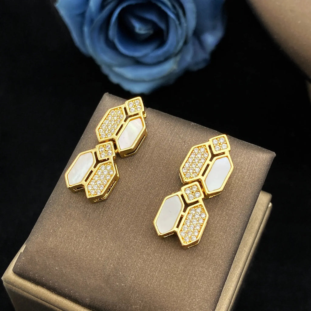 HOT  Jewelry Sets For Woman Wedding Parties Jewellery Necklace Earrings Rings Bracelets For Gift Plating18k With CZ White shell theelegancejewellery